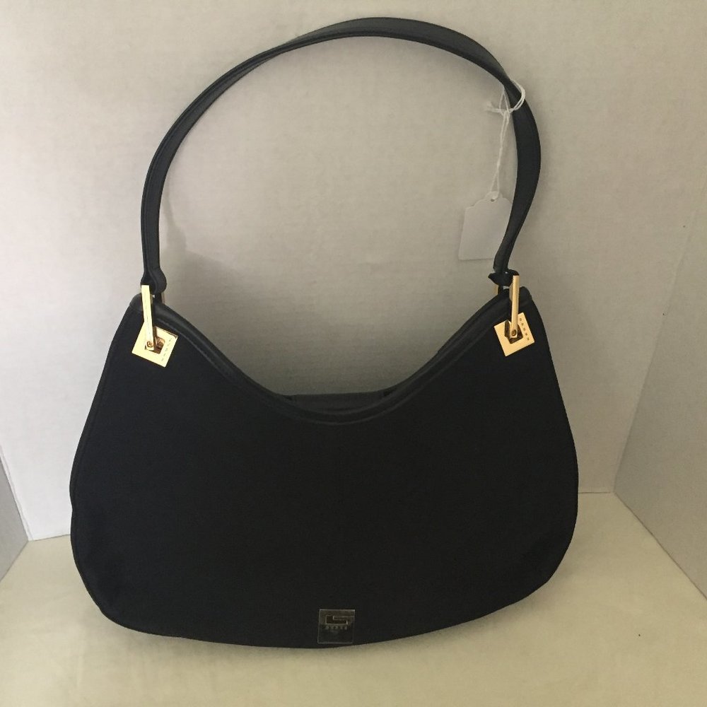 #414 Guess black handbag